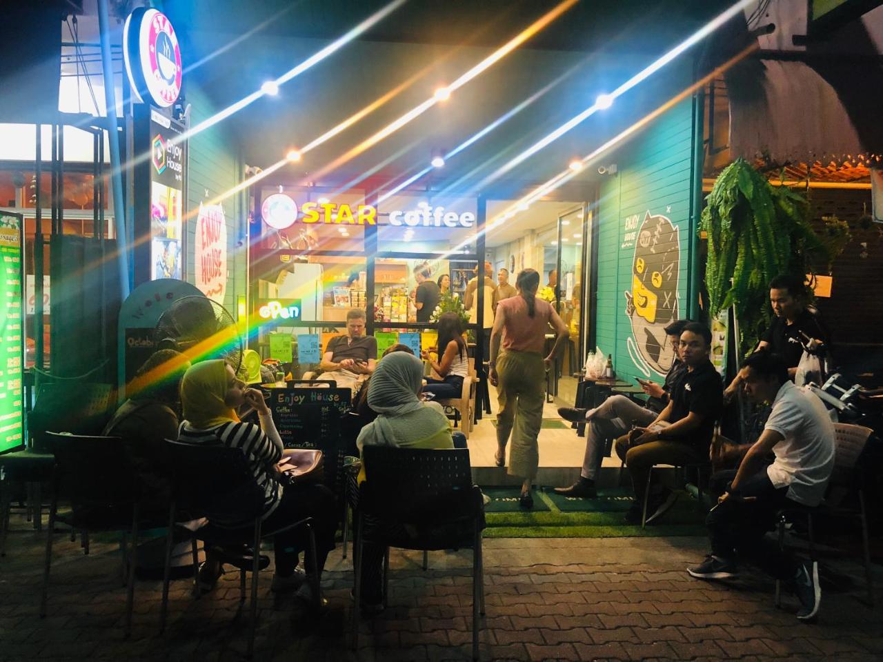 Enjoy House Pansiyon Chiang Mai Dış mekan fotoğraf