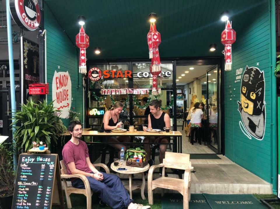 Enjoy House Pansiyon Chiang Mai Dış mekan fotoğraf